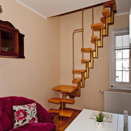Poddasze Na Piwnej Apartment